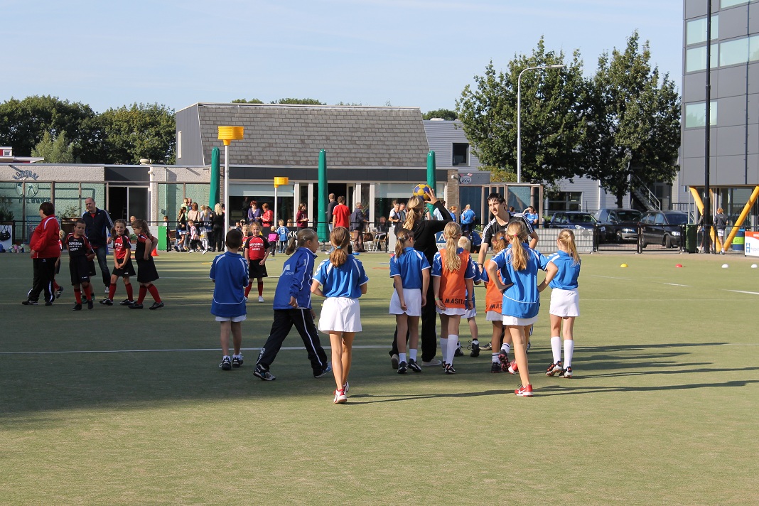 Wedstrijd 1 E2 004.JPG